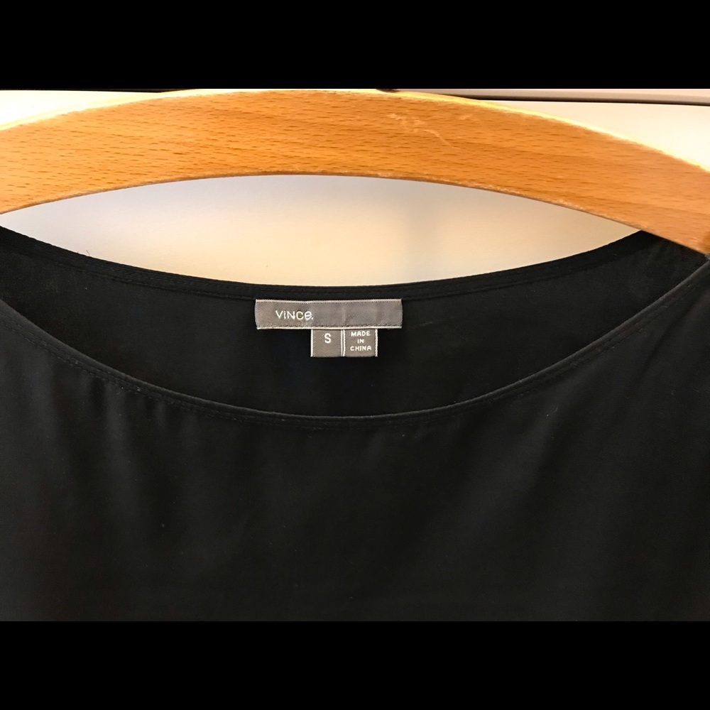 Silk Vince black blouse with buttons. Small